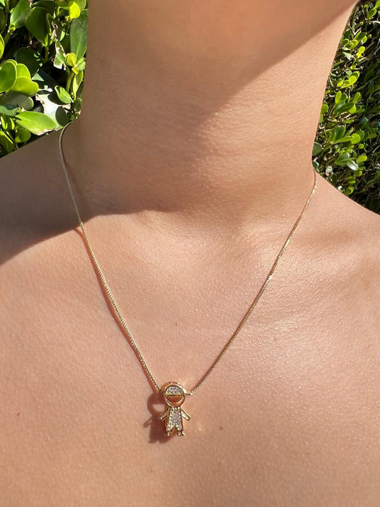 Colar Pingente Menino - Banhado a ouro 18k