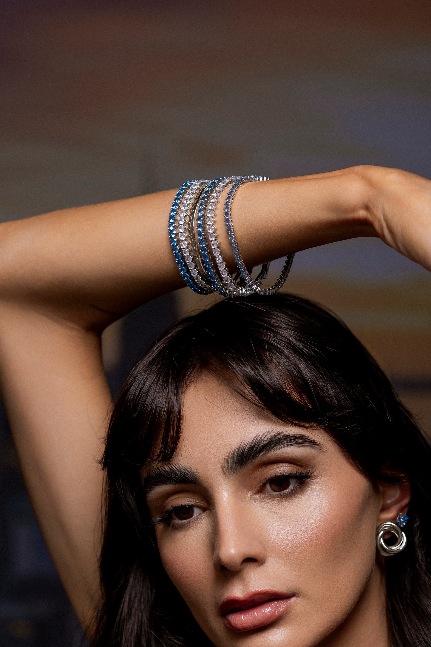 Pulseira riviera azul céu três pontas - Cravejada com zircônias