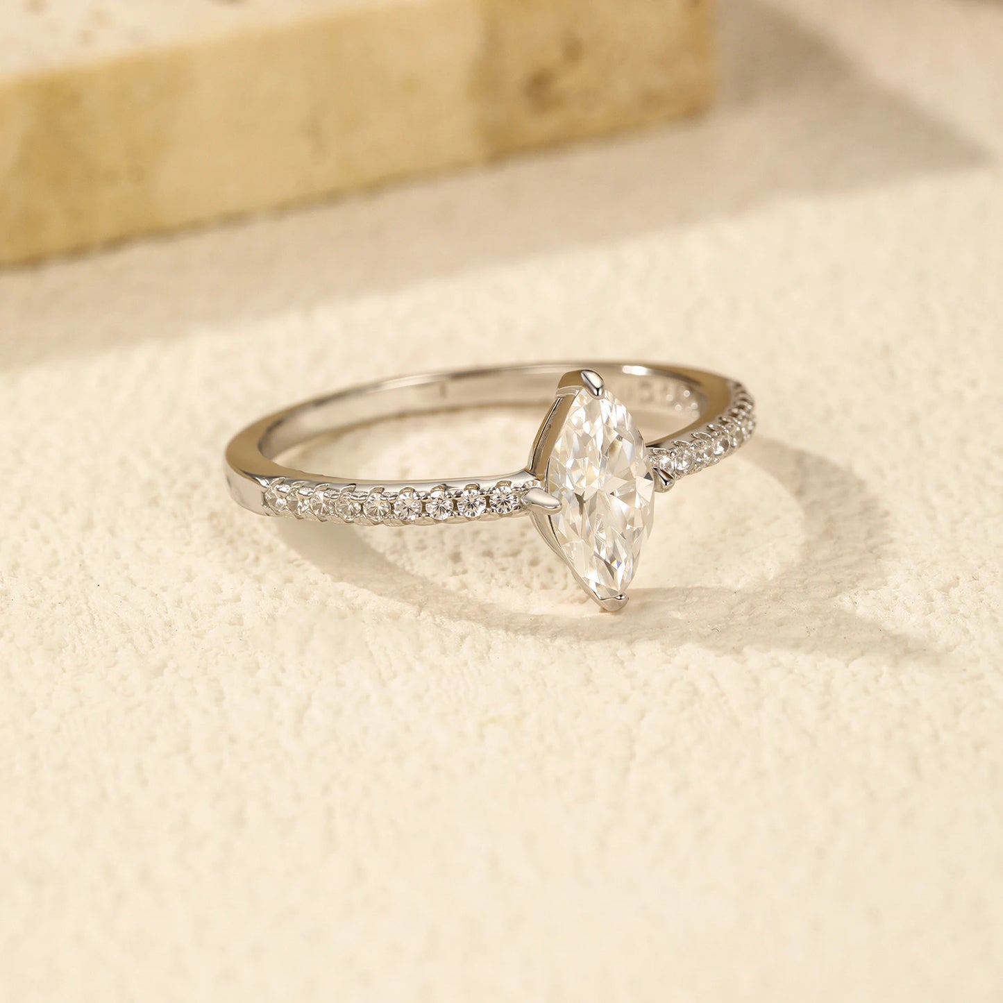 Anel Elisée Moissanite - 100% Prata 925