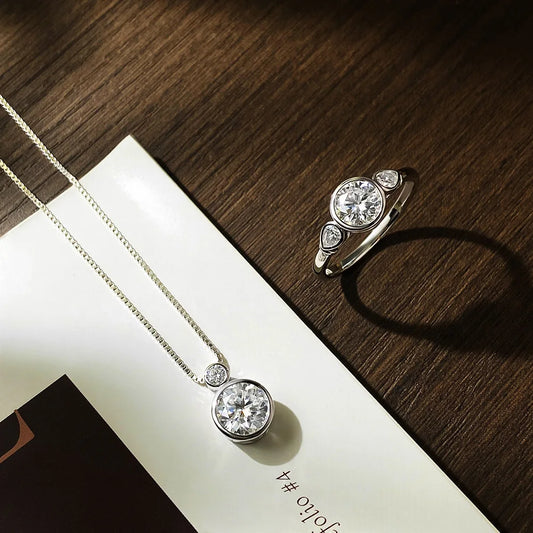 Anel Lyria Moissanite - 100% Prata 925