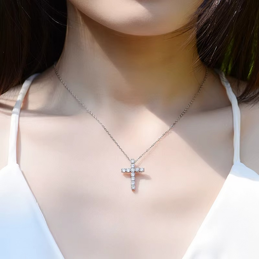 Colar Crucifixo Moissanite - 100% Prata 925