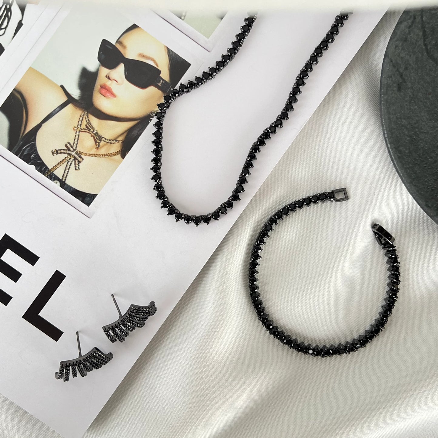 Pulseira três pontas ródio negro