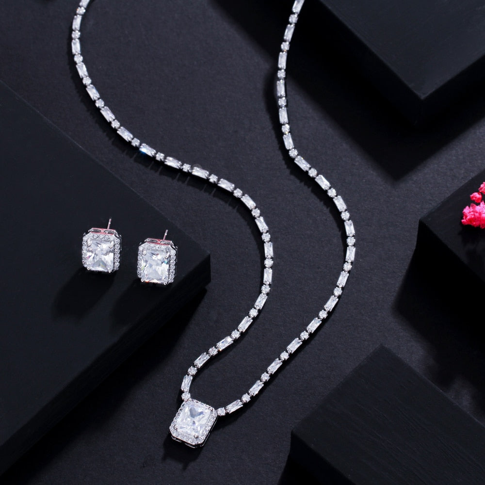 Conjunto de Colar e Brincos York - Cravejado com Zircônias