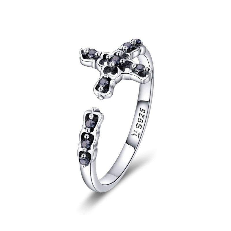 Anel Black Cross - 100% Prata 925 e Zircônias