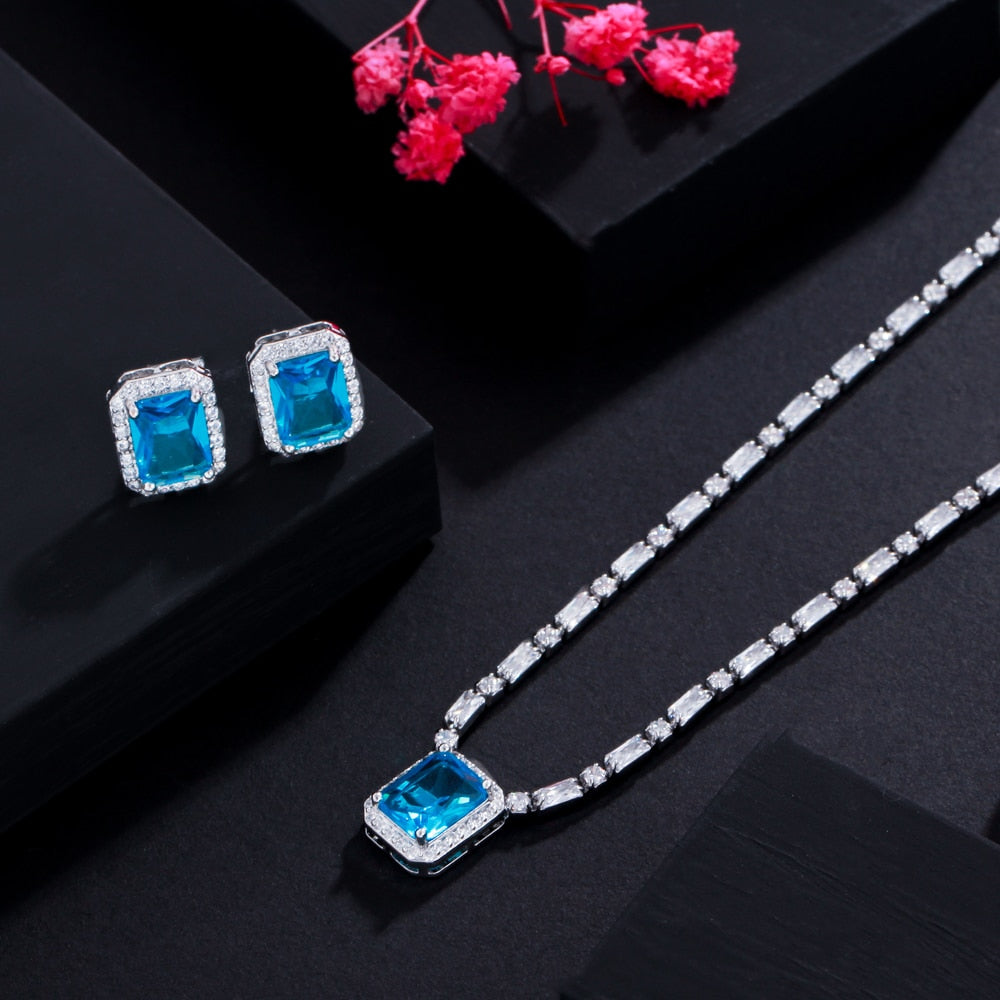 Conjunto de Colar e Brincos York - Cravejado com Zircônias