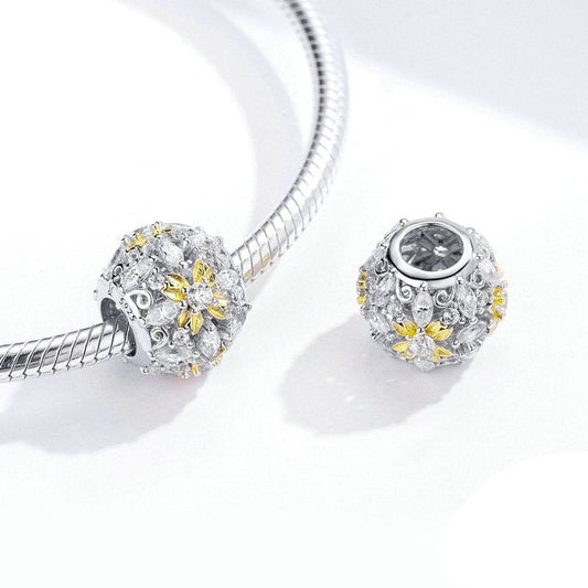 Charm Platinum Flower - 100% Prata 925 com Zircônias