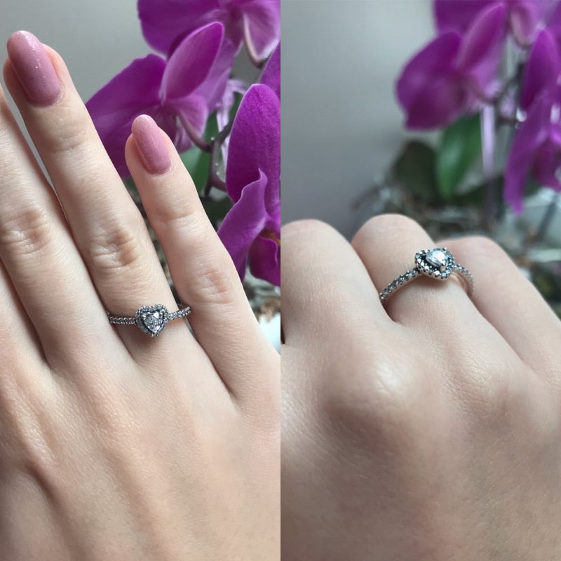 Anel Diamond Heart - 100% Prata com zircônias