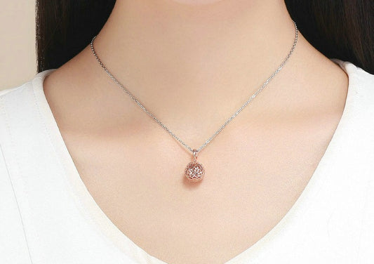 Charm Pendente Velvet Flower - 100% Prata 925 banhada a Ouro 18k