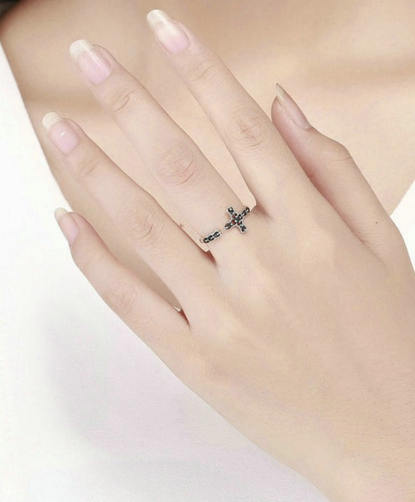 Anel Black Cross - 100% Prata 925 e Zircônias