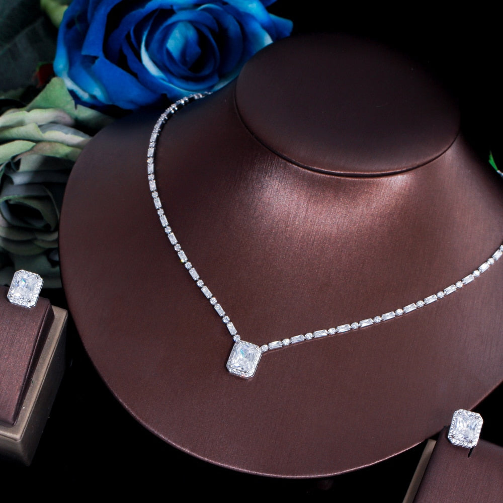 Conjunto de Colar e Brincos York - Cravejado com Zircônias