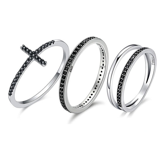 Anel Black Skull - 100% Prata com Zircônias