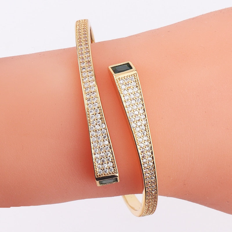 Bracelete Esmeralda Gold - Cravejado com Zircônias