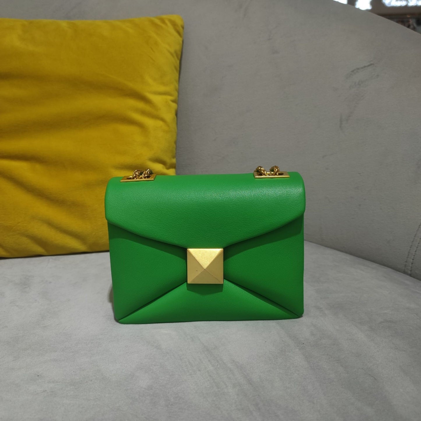 Bolsa One Stud - 100% Couro Legítimo