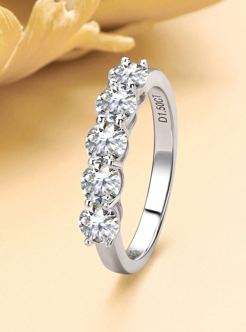 Meia Aliança Classic Moissanite - 100% Prata 925