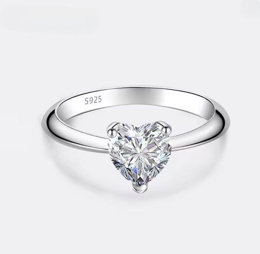 Anel solitário de Coração Moissanite - 100% Prata 925