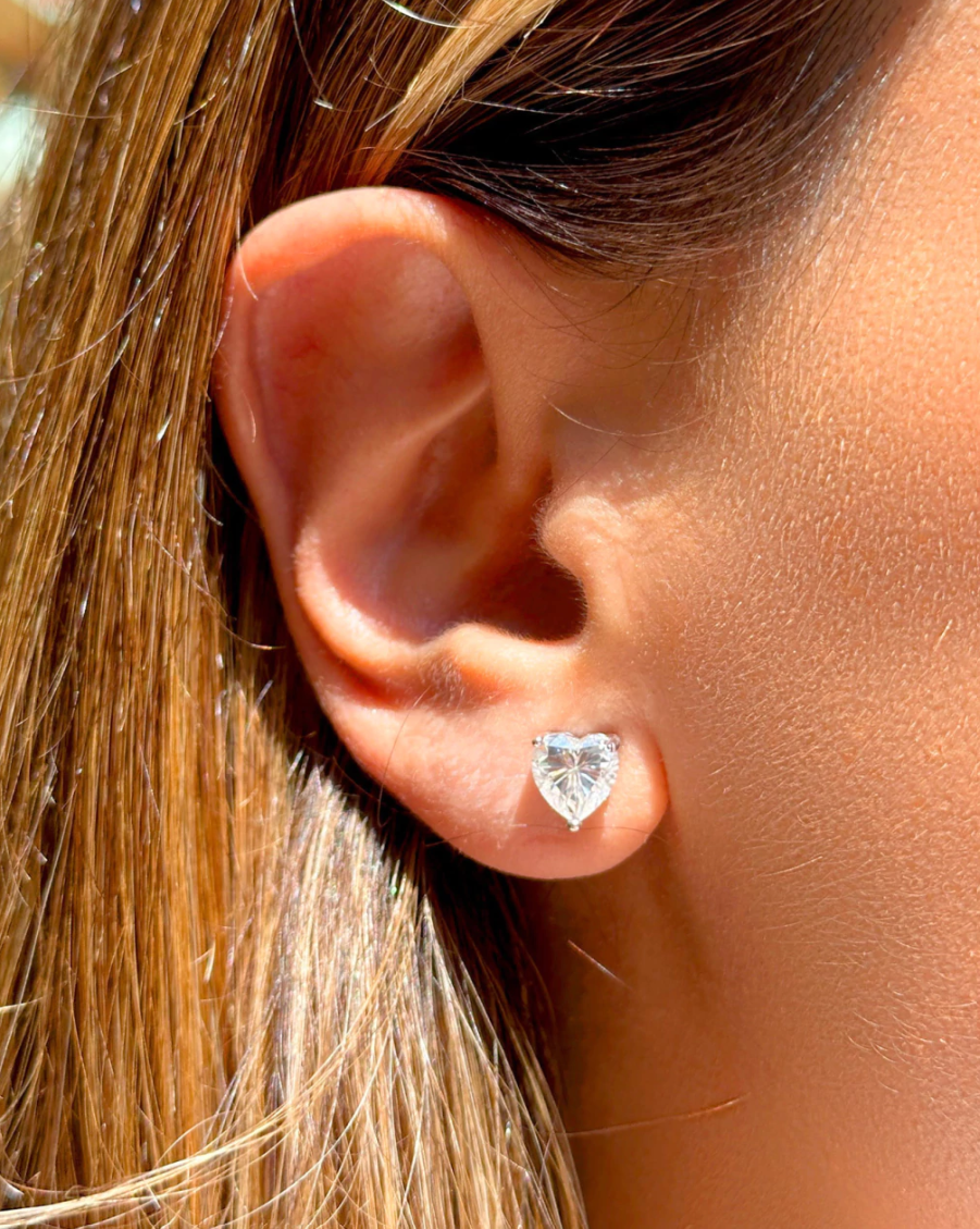 Brinco Solitário de Coração Moissanite 1CT - 100% Prata 925