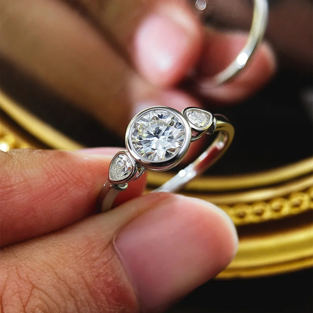 Anel Lyria Moissanite - 100% Prata 925