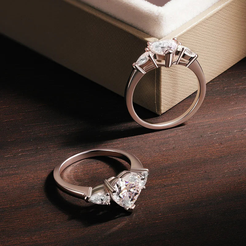 Anel Coração Cut Moissanite - 100% Prata 925