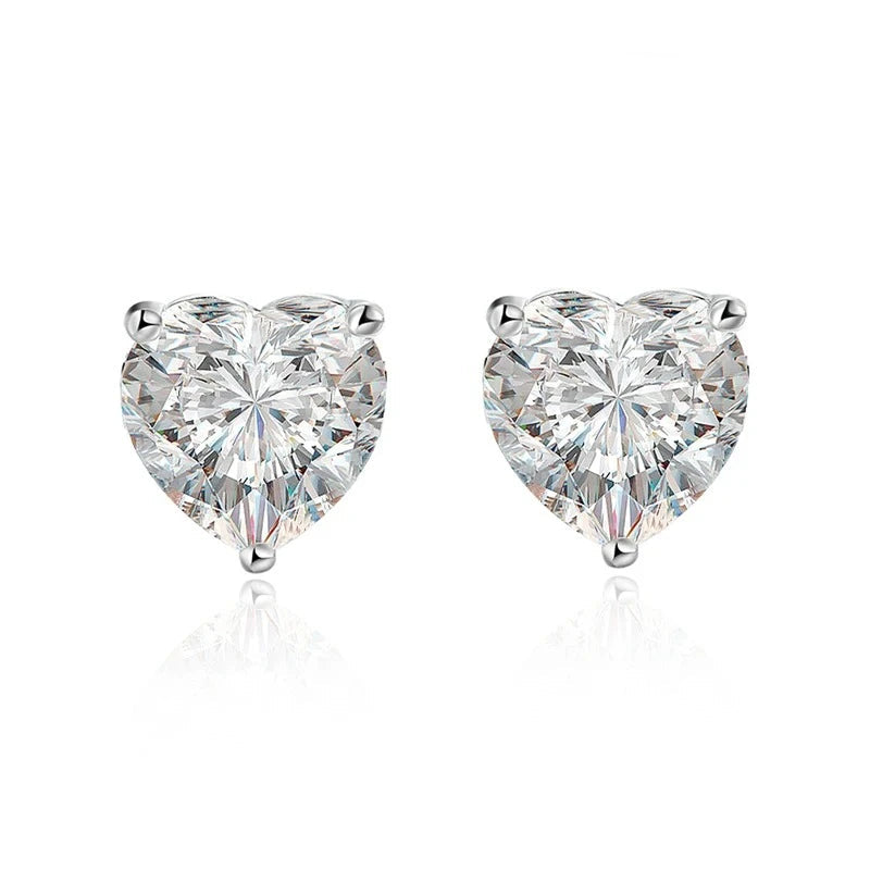 Brinco Solitário de Coração Moissanite 1CT - 100% Prata 925