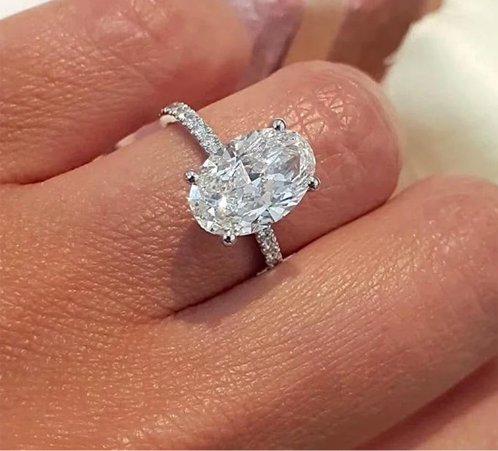 Anel Pedra Oval Moissanite - 100% Prata 925