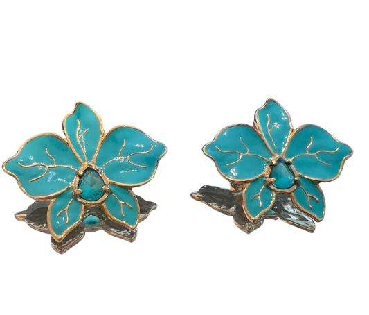 Brinco Flor Orquídea turquesa esmaltada - pintado a mão