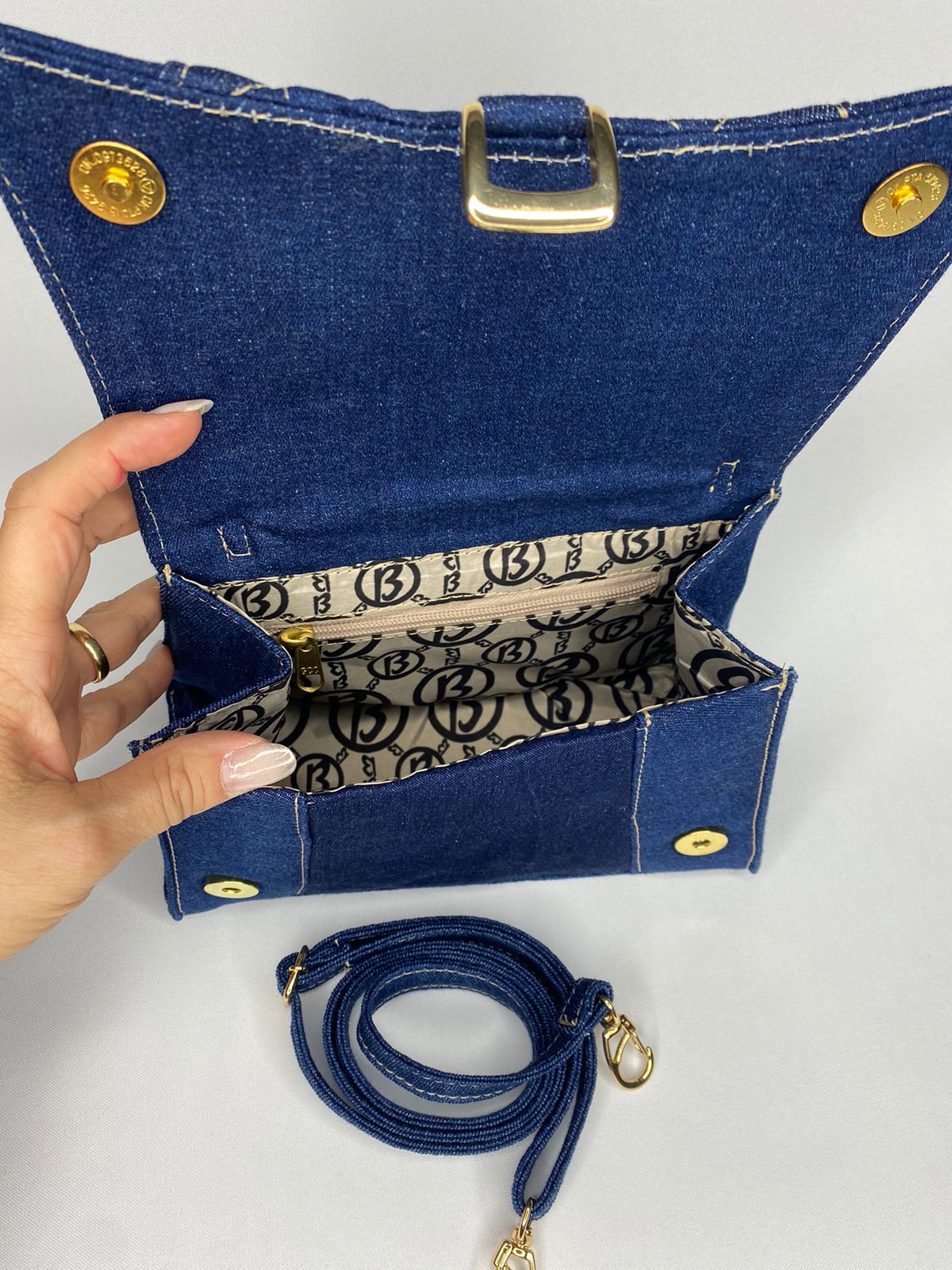 Bolsa Tiracolo Jeans escuro Cristal - Customizada