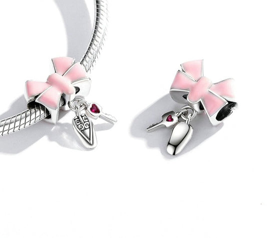 Charm Chave de Carro Penélope - 100% Prata 925 Esmaltada