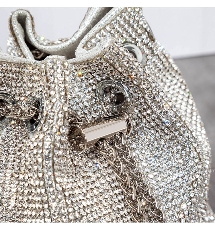 Bolsa Diamond Deluxe - Cravejada com Strass