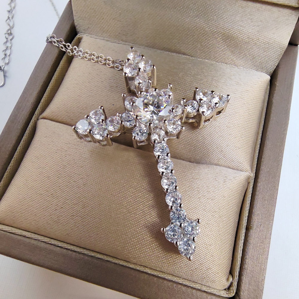 Crucifixo Diamond - 100% Prata 925 com Zircônias