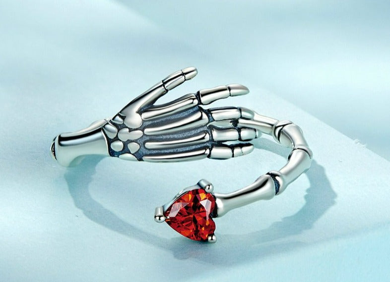 Anel Skull Hand - 100% Prata 925 com Zircônias