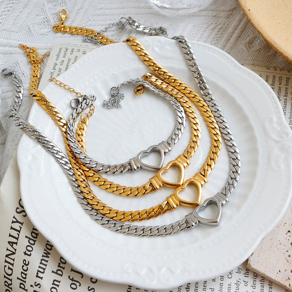 Conjunto de Colar e Pulseira Golden Love